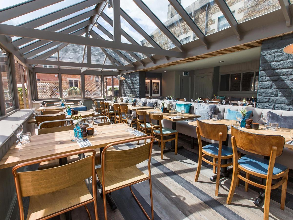 Bed and Breakfast Mill Street Pub & Kitchen Окем Екстер'єр фото
